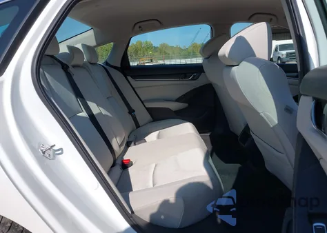 2018 Honda Accord Hybrid z USA, uszkodzony, nr VIN 1HGCV3F11JA010260